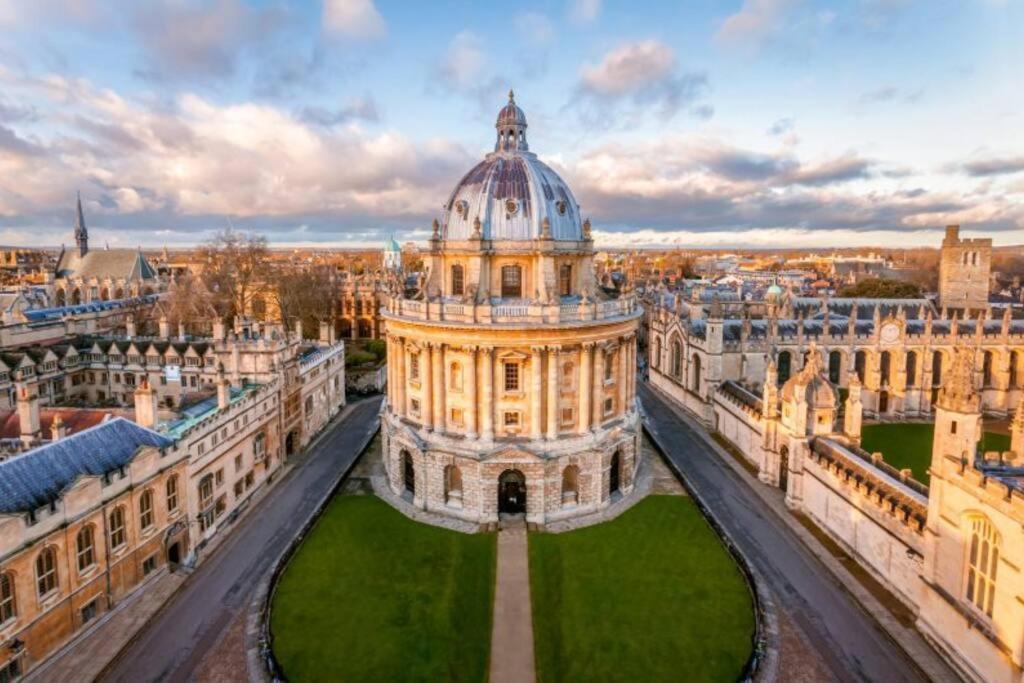 Wolsey Road, North Oxfordヴィラ エクステリア 写真
